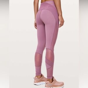 Lululemon clear the court tight